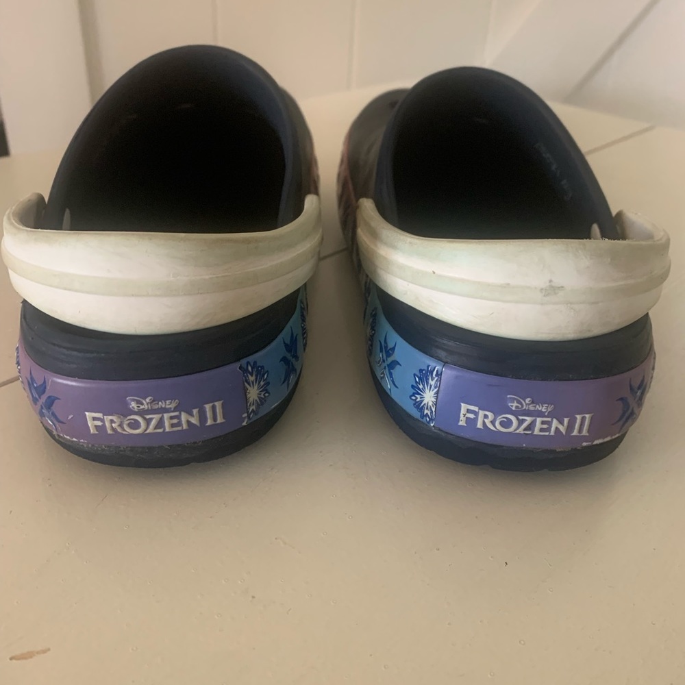Frozen II Crocs - Picture 2 of 5